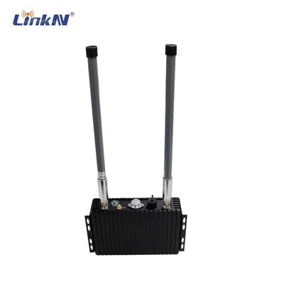 울퉁불퉁한 IP66 차량 탑재식 LTE CPE 400MHz/600MHz/1.4GHz/1.8GHz AES 암호화 40dBm 고전력
